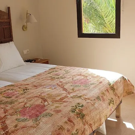 Josel House Коральео